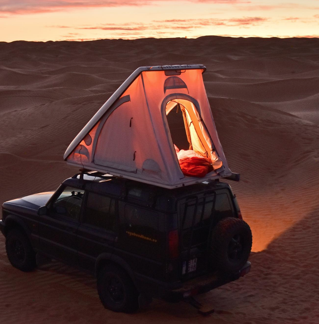 Vagabond Home Rooftop Tent / Tente de Toit